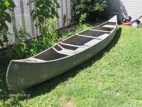 17' aluminum Grumman canoe